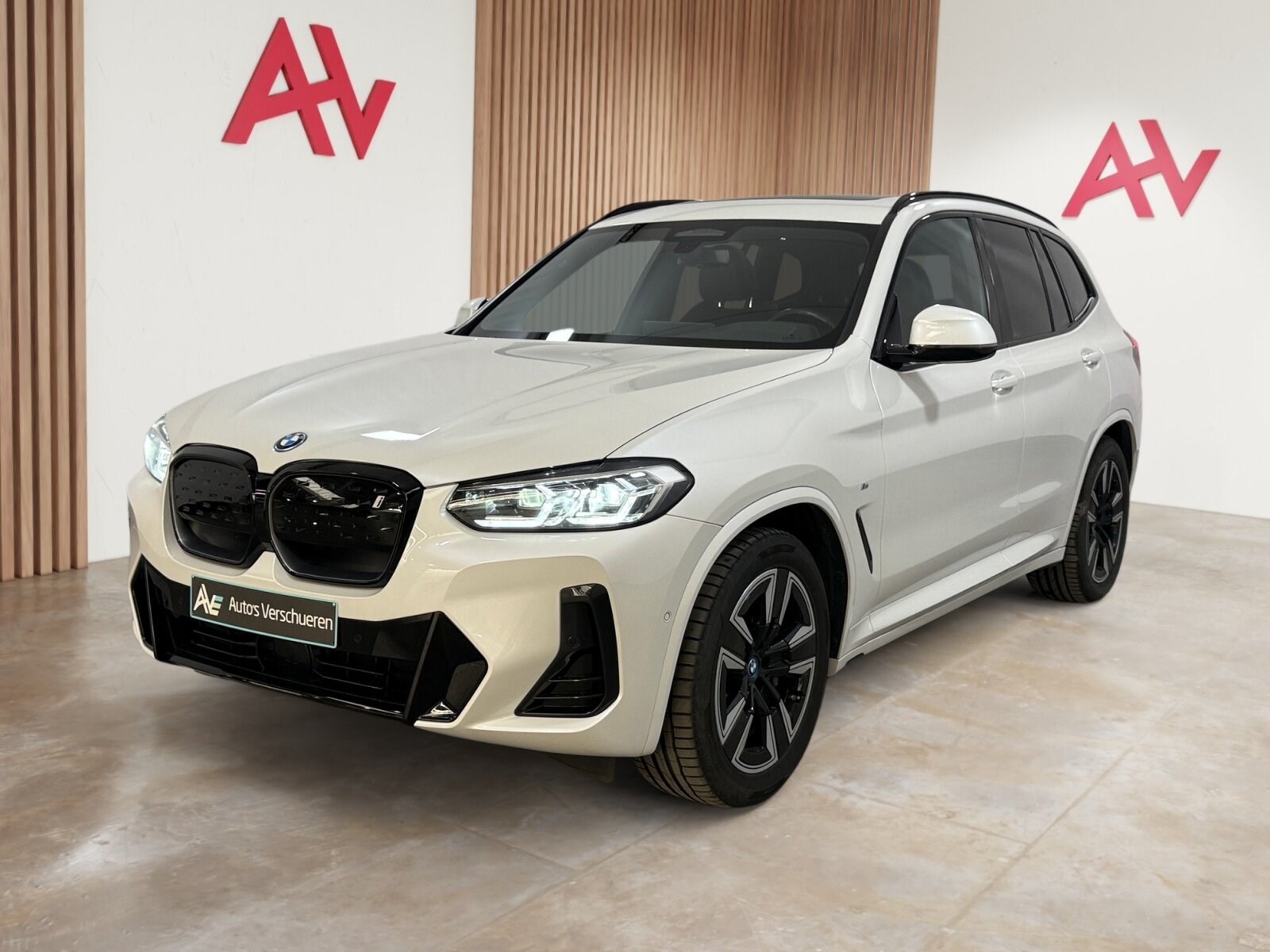 BMW IX3
