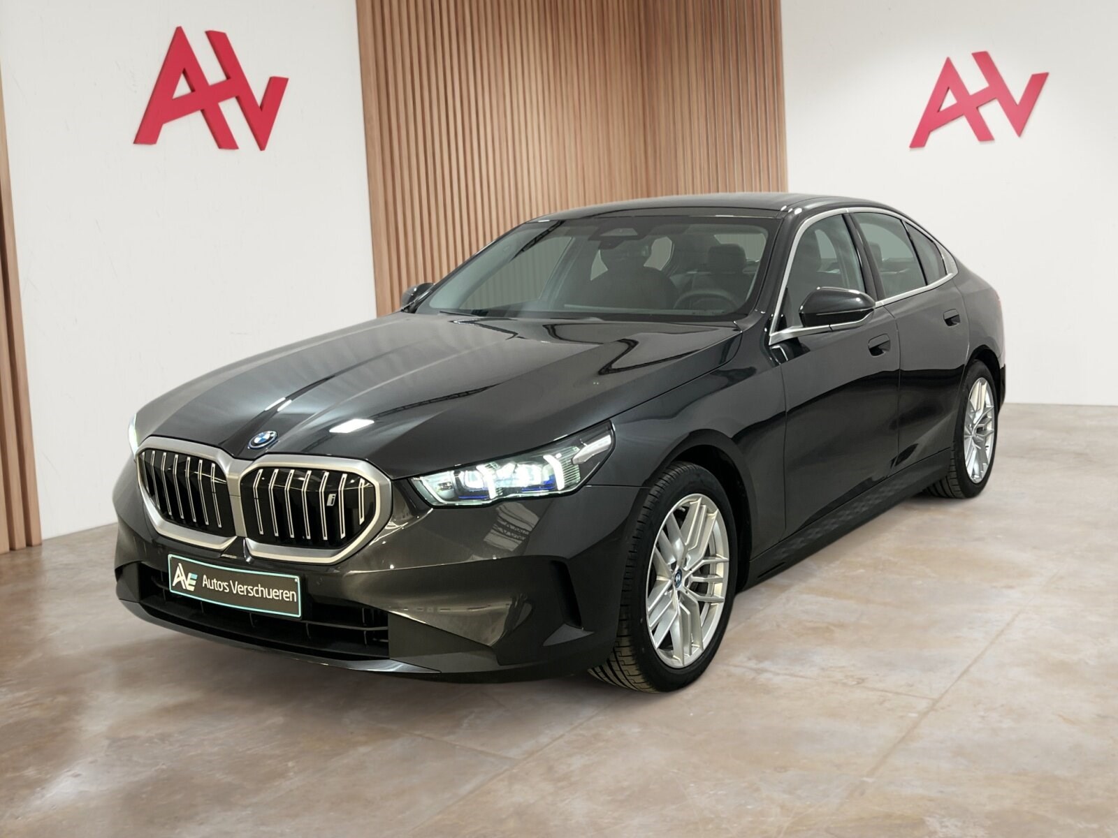 BMW i5