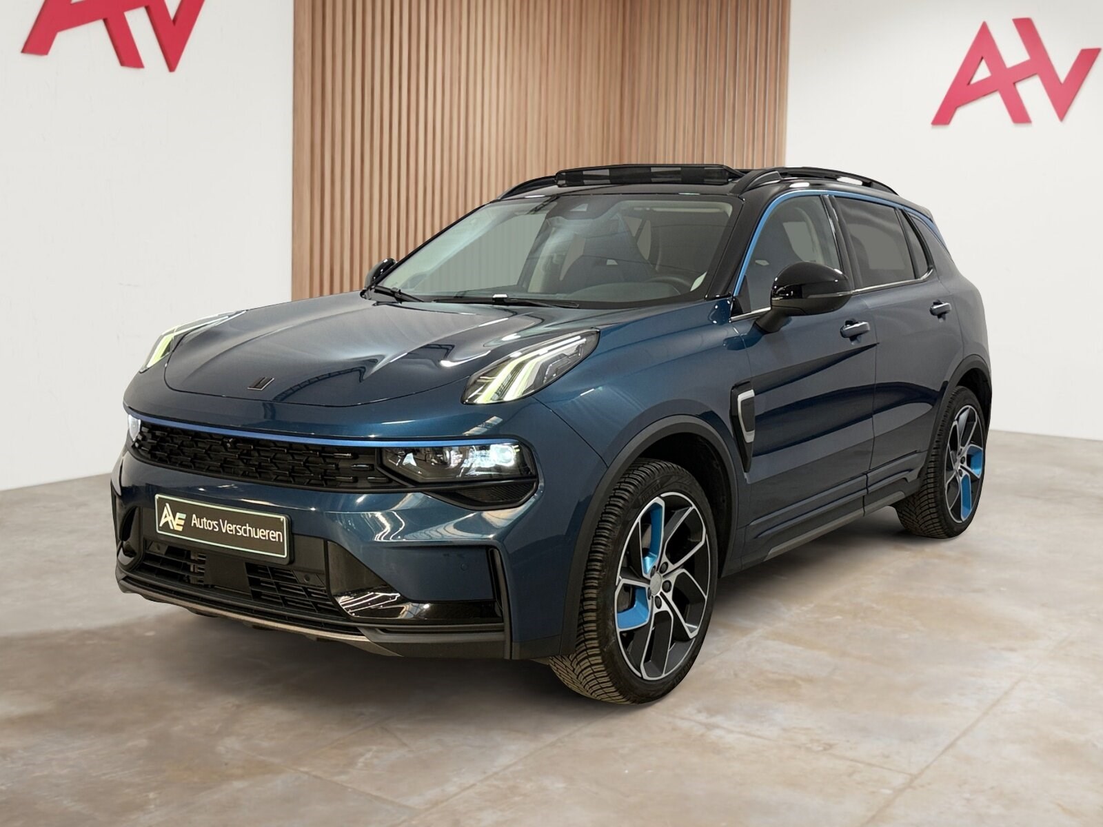 Lynk & Co 01