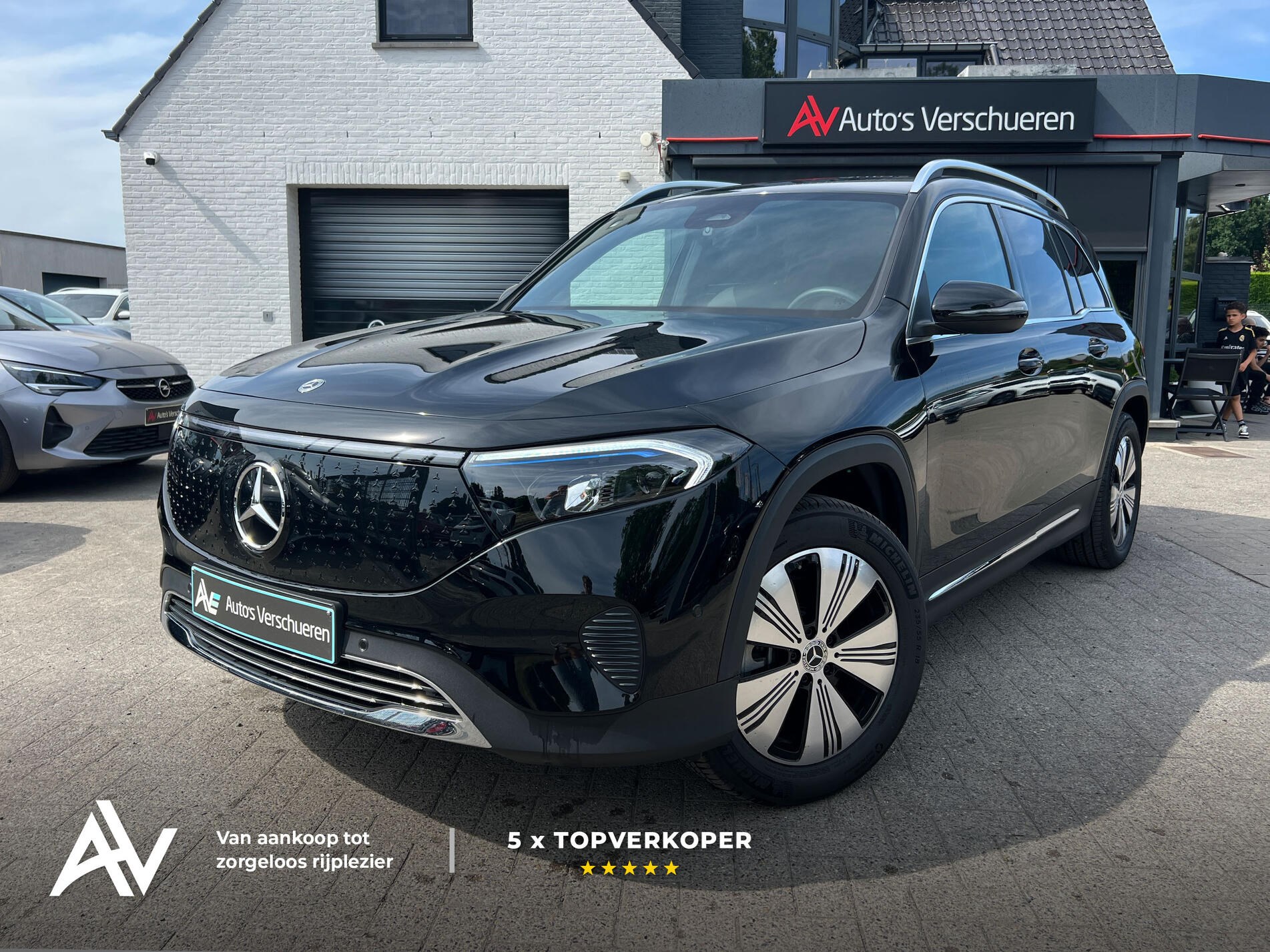 Mercedes-Benz EQB 300